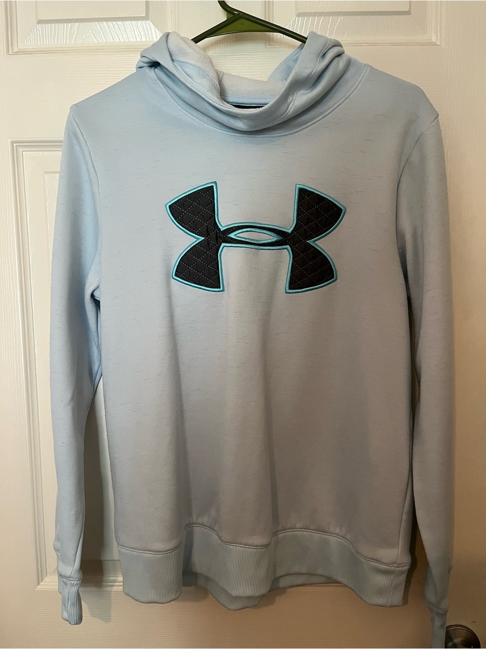 Under Armour Women’s medium light blue hoodie activewear run yoga Gorpcore